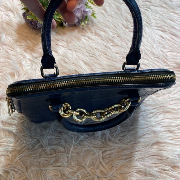 Zara Mini City Shoulder Bag with Chain Strap - Picture 7 of 11